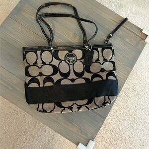 Coach Signature Black and Tan Tote Bag